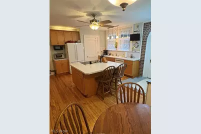 276 S Rose Boulevard, Akron, OH 44313 - Photo 12