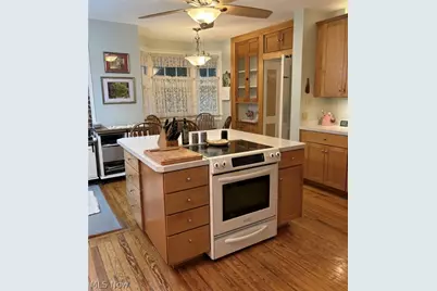 276 S Rose Boulevard, Akron, OH 44313 - Photo 10