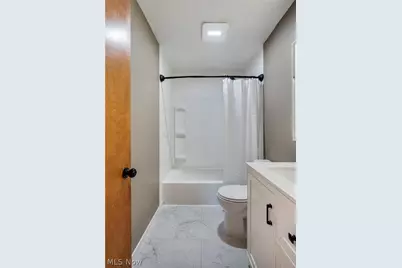 3940 Shelby Road, Youngstown, OH 44511 - Photo 14