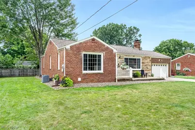 3940 Shelby Road, Youngstown, OH 44511 - Photo 2