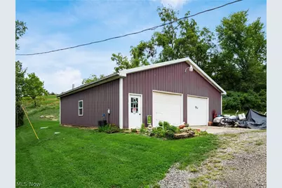 46601 Valley Road, Caldwell, OH 43724 - Photo 2