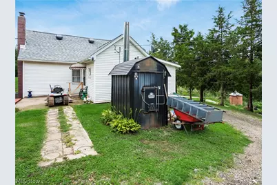 46601 Valley Road, Caldwell, OH 43724 - Photo 4