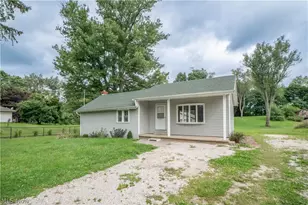 3045 Hayne Rd, Akron, OH 44312 - Photo 2