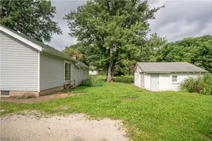 3045 Hayne Rd, Akron, OH 44312 - Photo 24