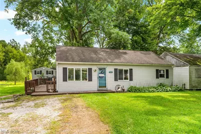 1431 Pin Oak Drive, Akron, OH 44312 - Photo 2