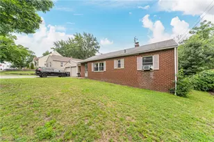 776 Jason Ave, Akron, OH 44314 - Photo 2