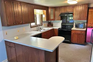 16351 Bowman St NE, Homeworth, OH 44634 - Photo 10