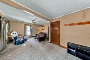 1815 Daniels Ave, Akron, OH 44312 - Photo 6