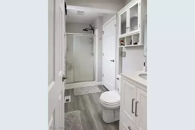 1077 E 347th Street, Eastlake, OH 44095 - Photo 8