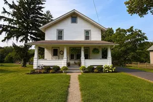 409 E Main St, Madison, OH 44057 - Photo 2