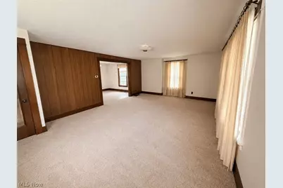409 E Main Street, Madison, OH 44057 - Photo 4