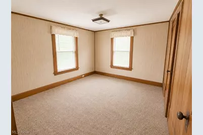 409 E Main Street, Madison, OH 44057 - Photo 8