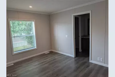 235 Edgecliff W #40, Elyria, OH 44035 - Photo 6