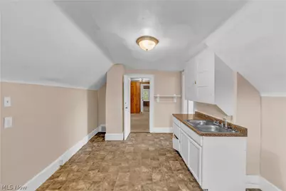 845 Dayton Street, Akron, OH 44310 - Photo 18