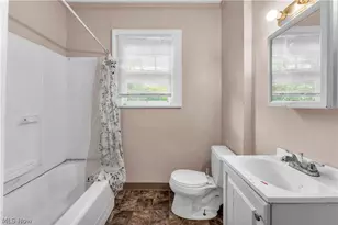 845 Dayton St, Akron, OH 44310 - Photo 16
