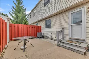 7444 Noble Ct, Mentor, OH 44060 - Photo 2