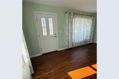 1326 W 29th Street, Lorain, OH 44052 - Photo 6