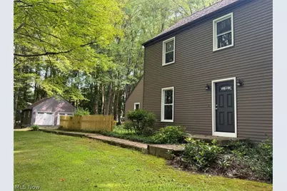 7342 Hubbard Bedford Road, Hubbard, OH 44425 - Photo 2