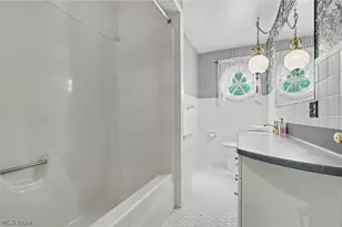 2493 Jennifer Dr, Poland, OH 44514 - Photo 12