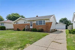 578 E Dartmoor Ave, Green Hills, OH 44131 - Photo 2