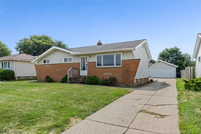578 E Dartmoor Avenue, Green Hills, OH 44131 - Photo 2