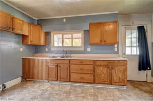 411 5th St NW, New Philadelphia, OH 44663 - Photo 12