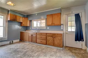 411 5th St NW, New Philadelphia, OH 44663 - Photo 10
