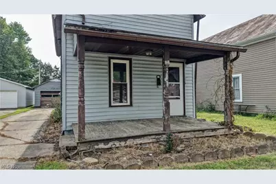 411 5th Street NW, New Philadelphia, OH 44663 - Photo 4