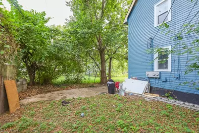10803 Navarre Court, Loveland, OH 44108 - Photo 4