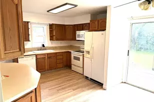 9408 Tallmadge Rd, Diamond, OH 44412 - Photo 14