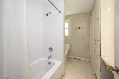 9408 Tallmadge Road, Diamond, OH 44412 - Photo 22