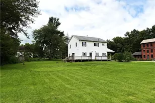 9408 Tallmadge Rd, Diamond, OH 44412 - Photo 4