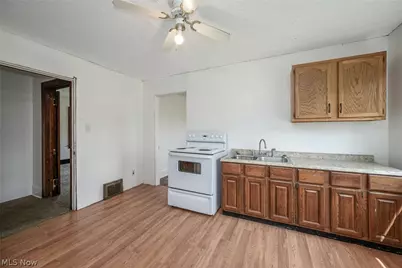 9408 Tallmadge Road, Diamond, OH 44412 - Photo 18