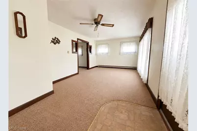 514 Barnett Avenue, Newcomerstown, OH 43832 - Photo 2
