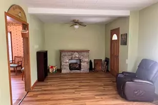 275 21st St NW, Barberton, OH 44203 - Photo 2