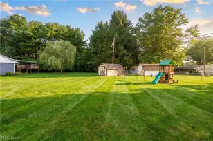 2715 Delaware Cir, Dover, OH 44622 - Photo 8