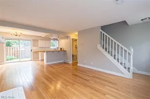 8756 Concord Ct, Chagrin Falls, OH 44023 - Photo 2
