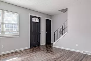 290 Lincoln Street SW, Hartville, OH 44632 - Photo 2