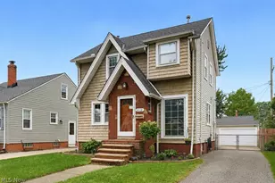 4112 W 158th St, Loveland, OH 44135 - Photo 2