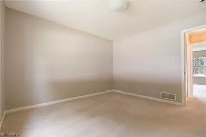 315 Abby Lane, Hartville, OH 44632 - Photo 12