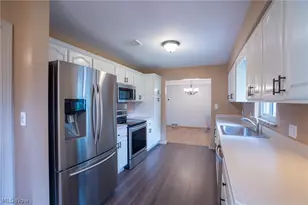 320 Justo Ln, Green Hills, OH 44131 - Photo 8