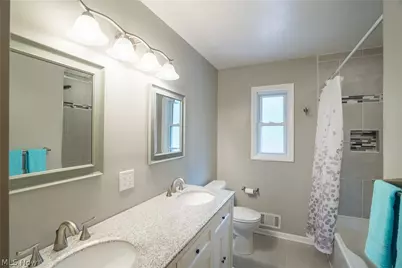 320 Justo Lane, Green Hills, OH 44131 - Photo 14