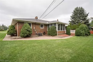 320 Justo Ln, Green Hills, OH 44131 - Photo 4