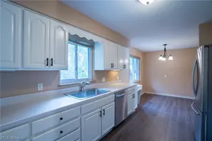 320 Justo Ln, Green Hills, OH 44131 - Photo 10