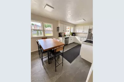 578 W Como Avenue, Struthers, OH 44471 - Photo 8