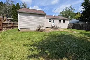 2308 42nd St NW, Canton, OH 44709 - Photo 2