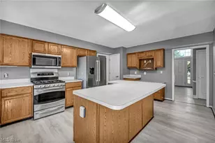 3045 Irena Ln, Twinsburg, OH 44087 - Photo 10