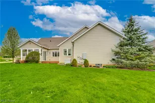 2222 Burberry St NW, North Canton, OH 44720 - Photo 46