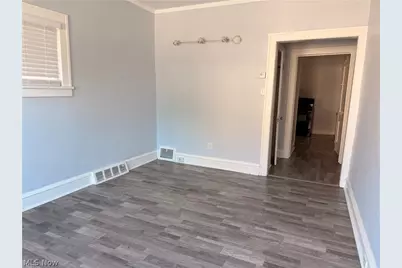 13389 Madison Avenue, Oakwood, OH 44107 - Photo 6
