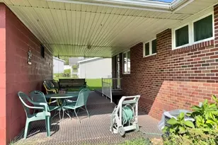 3835 Adams Ave, Shadyside, OH 43947 - Photo 8